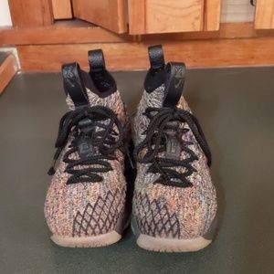 Nike LeBron 13 Fruity Pepples SZ. 4